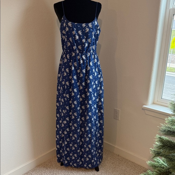 J. Crew Blue and White Floral Maxi Dress - Picture 6 of 14